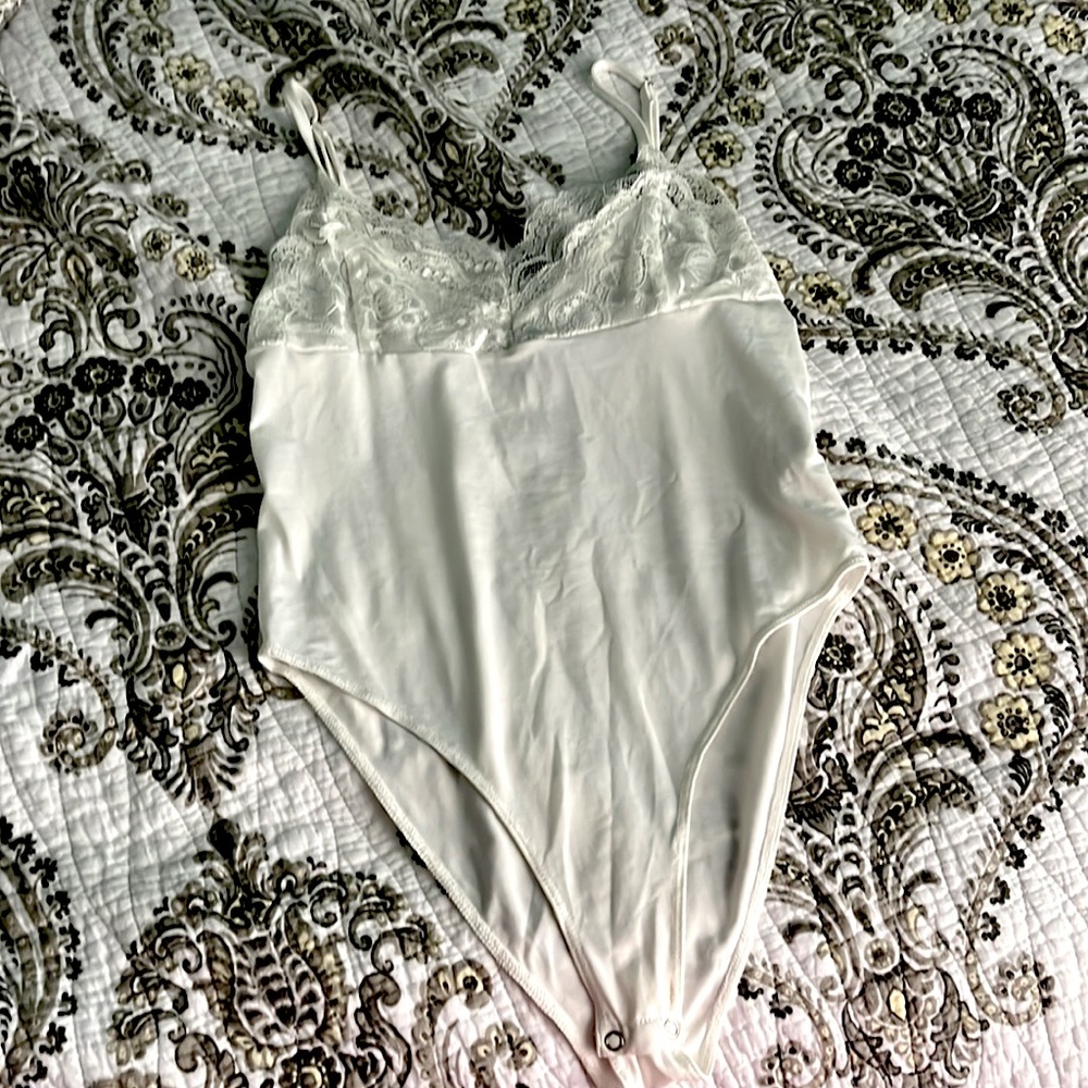 Lace bodysuit